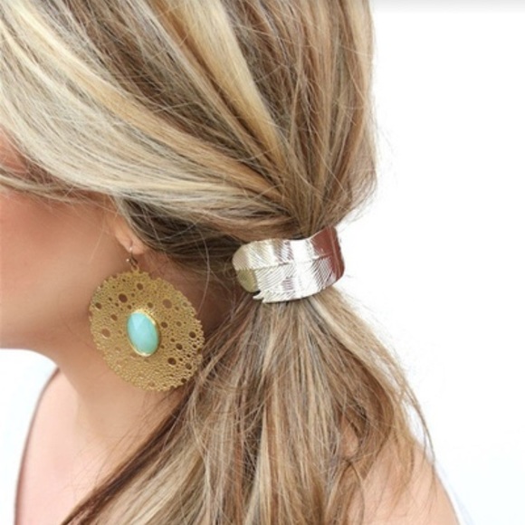 🪶 Awesome Metallic Metal Boho Feather Hair Tie In Gold Or Silver 🪶 - Picture 2 of 8